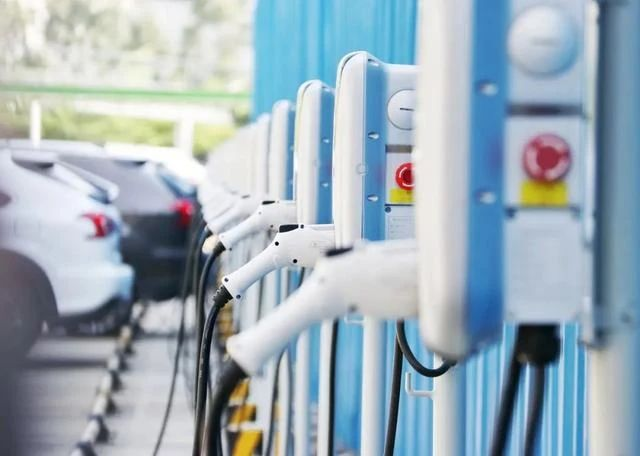 <b>布局充電樁散熱風扇多年，三巨電機助力新能源汽車充電樁建設</b>